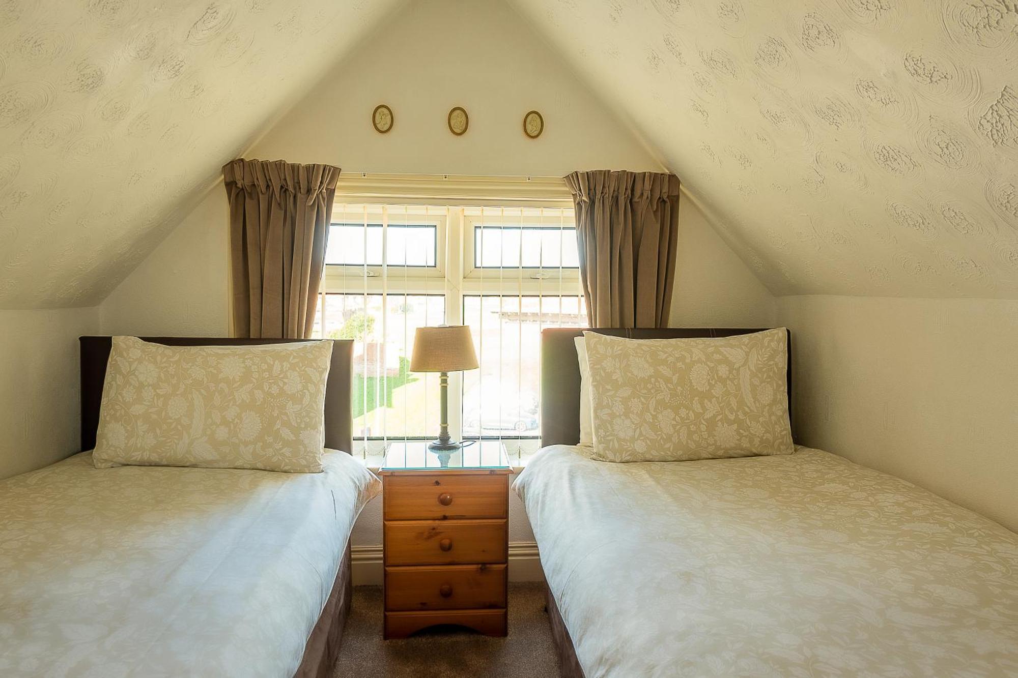Crescent Lodge Guest House Вітбі Номер фото